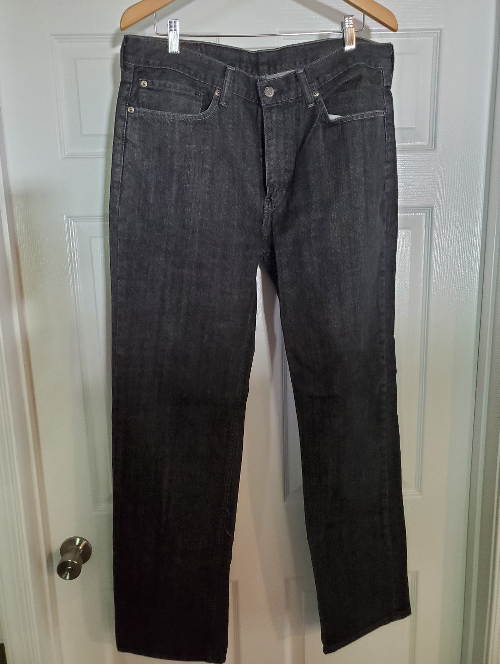 Men's Levi's 514 Stylish Black Straight-Leg Jeans 36x34